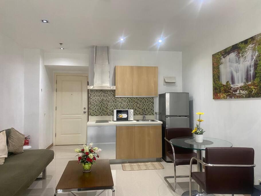 Gramercy Residences With Balcony Floor *